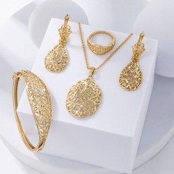 Elegant Filigree Jewelry Set
